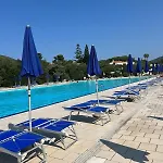 Villa Salida *